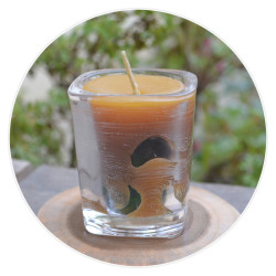 100% Pure Beeswax Cylinder Shaped Candle in Rectangular Glass – with Sandalwood Flavour